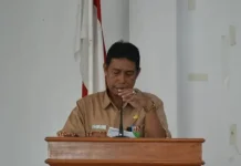 Disdikbud  Sintang Apresiasi pada Orang Tua Dampingi Anak Masuk Sekolah