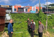 Komisi B DPRD Sintang Tinjau Drainase di Kelurahan Ladang