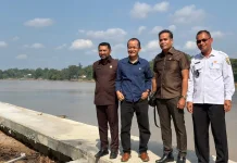 DPRD Sintang Dorong Kelanjutan Turap Sungai Kapuas