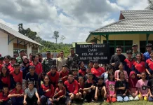 Danrem 121/Abw Berikan Motivasi Anak-Anak Rumah Singgah di Perbatasan Sintang