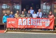 Areingers Kalbar Ekspedisi Lakukan Pendakian Bukit Baka Bukit Raya
