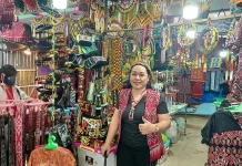 Stan Kerajinan Khas Dayak Jadi Daya Tarik PGD Sintang 2026