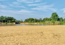 Tips Aman Main di Wisata Pasir Pantai Dadakan di Sintang
