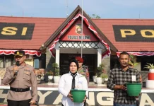 Rayakan Ulang Tahun Personel, Kapolres Melawi Harap Budaya Peduli Lingkungan