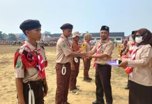 Kwarcab Sintang Beri Motivasi Anggota Pramuka Tanamkan Jiwa Patriotisme