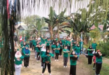 Warga RT 10 Desa Sungai Ana Sintang Meriahkan HUT ke-81 RI