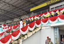Wabup Sintang Pimpin Upacara Penurunan Bendera HUT Ke-81 Kemerdekaan RI