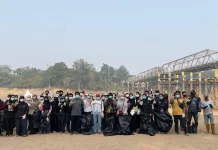 Pantai Pasir Sungai Melawi Jadi Ruang Rekreasi, Sampah Jadi Perhatian
