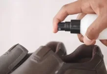 Cara Menghilangkan Bau Sepatu yang Mudah dan Efektif