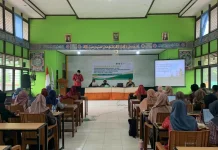 MTs Negeri 1 Sintang Siapkan Modul Ajar Terintegrasi Pendidikan Kependudukan
