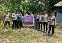 Korps Brimob Polri Edukasi dan Ajak Warga Ella Hilir Cegah Karhutla