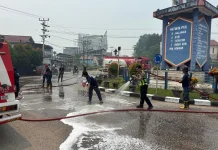 Solar Tumpah di Tugu PKK Sekadau, Polisi dan Damkar Bergerak Cepat