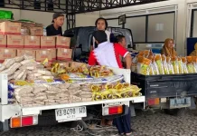 TP PKK Kalbar di Melawi Jual Paket Pangan Murah