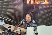 Sekretaris Camat Tempunak Menjawab Challange Membaca Warta Berita RRI Sintang