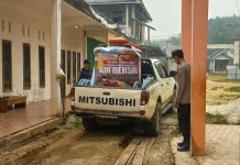 Musim Kemarau Panjang, Polsek Binjai Hulu Salurkan Seribu Liter Air Bersih