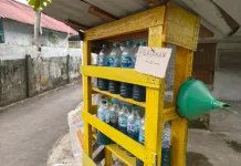 Warga Sintang Keluhkan Sulitnya Dapatkan Pertalite