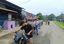 Polsek Silat Hulu Tertibkan Knalpot Brong, Pengendara Diberi Edukasi