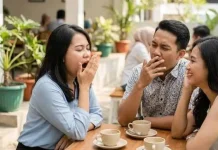 Alasan Kenapa Kita Ikut Menguap saat Melihat Orang Lain Menguap