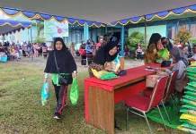 Ratusan Warga Serbu Gerakan Pangan Murah Sintang