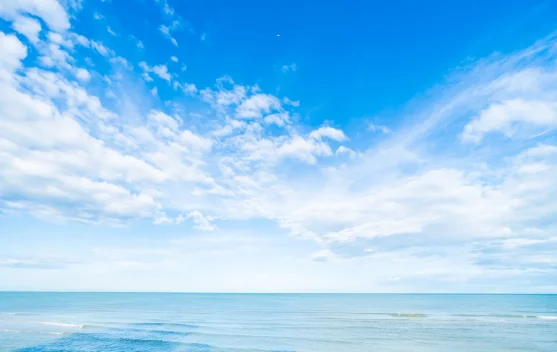 Mengapa Langit Berwarna Biru? Ini Penjelasan Ilmiahnya