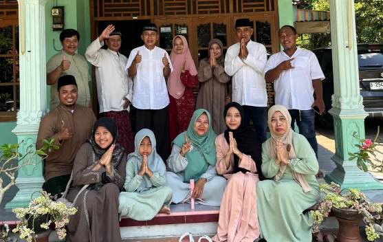 Tradisi Terempoh Hangatkan Silaturahmi Warga Sintang di Momen Lebaran