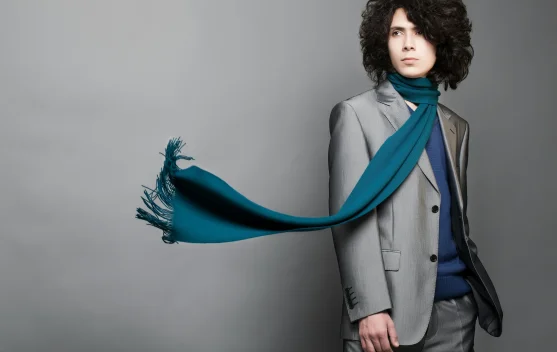 Perjalanan Panjang Syal dalam Dunia Fashion