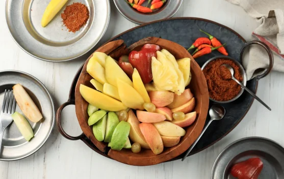 Rujak Buah, Sajian Sehat dengan Nilai Budaya