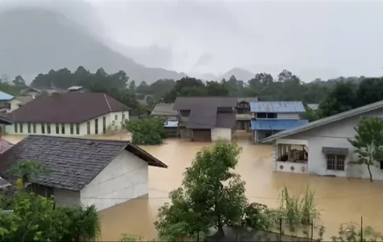 Banjir Melanda 16 Desa di Kabupaten Sintang: Waspada dan Siaga Darurat