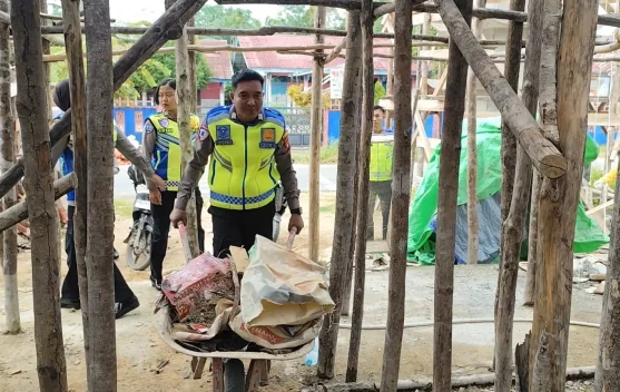 Polres Sekadau Menggelar Bakti Religi