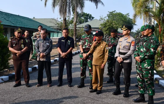 Ratusan Prajurit Yonif 642 Kapuas ke Papua, Bupati Sintang Doakan Keselamatan