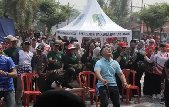 Semarak HUT RI ke-81, 30 OPD Sintang Ikuti Lomba Permainan Rakyat