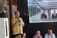 Pemkab Sintang Siapkan 30 Persen Ruang Publik untuk Promosi Tenun Ikat