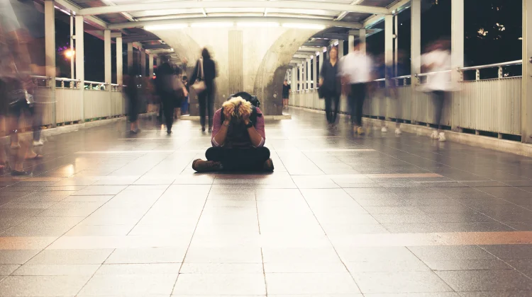 Agoraphobia Ketakutan Berada di Tempat Umum yang Sering Disalahpahami