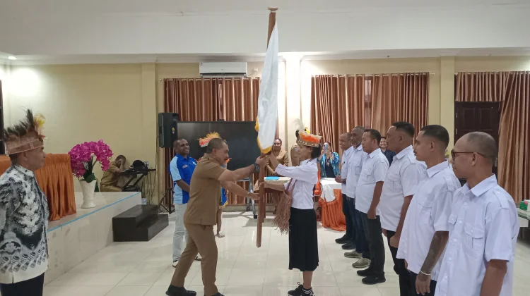 Wakil Bupati Raja Ampat Kukuhkan Pengurus Kamar Adat Pengusaha Papua