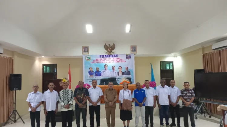 Wakil Bupati Raja Ampat Kukuhkan Pengurus Kamar Adat Pengusaha Papua