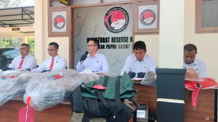 Ditresnarkoba Polda Papua Barat Daya Ringkus Residivis saat Konsumsi Sabu