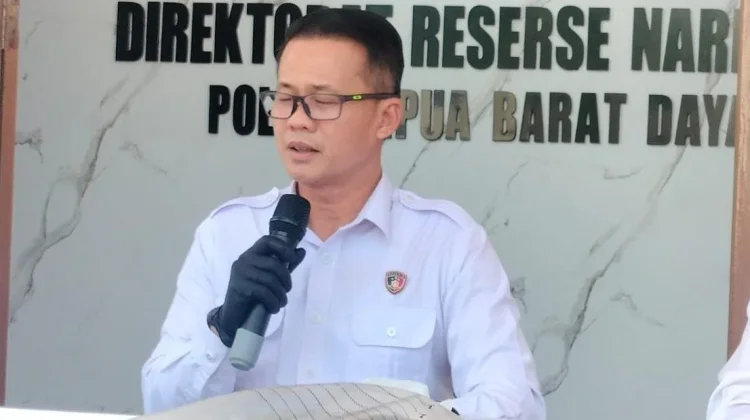 Ditresnarkoba Polda Papua Barat Daya Ringkus Residivis saat Konsumsi Sabu
