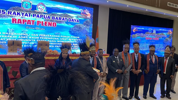 MRP Papua Barat Daya Serahkan Pokok Aspirasi Masyarakat kepada Pemerintah dan DPR