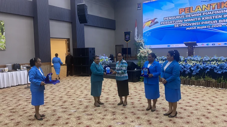 Ketua DPW PWKI PB, Lantik Enam Pengurus DPC se-Papua Barat Daya