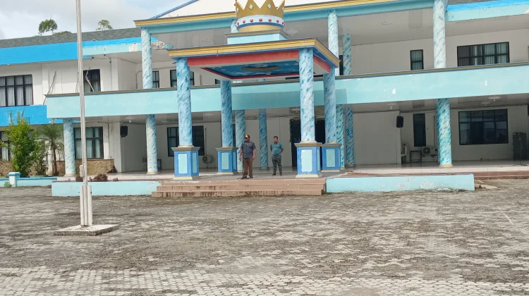 Luncurkan Gerakan Indonesia ASRI, Bupati Orideko Minta Lakukan Pemilahan Sampah