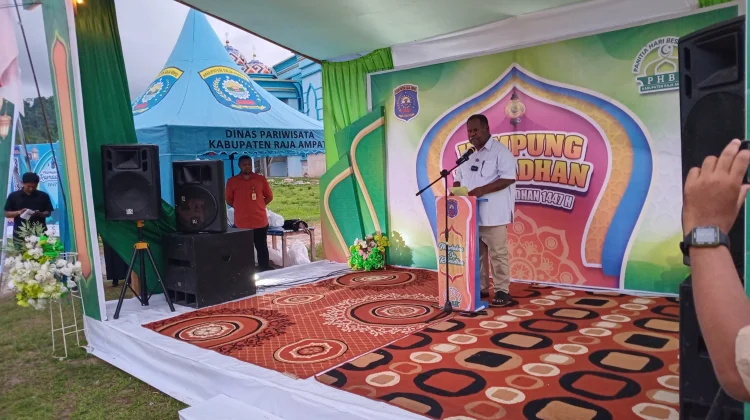 Gubernur Elisa Kambu Hadiri Buka Puasa di Kampung Ramadan Raja Ampat