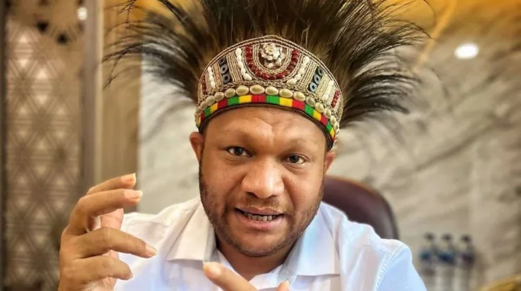 Manfaat Dana Otsus Nyata, Senator PFM Minta Pejabat Papua Tiru Bupati Fakfak
