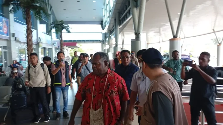 Gubernur Papua Barat Daya Tinjau Posko Mudik Idulfitri 1447 H