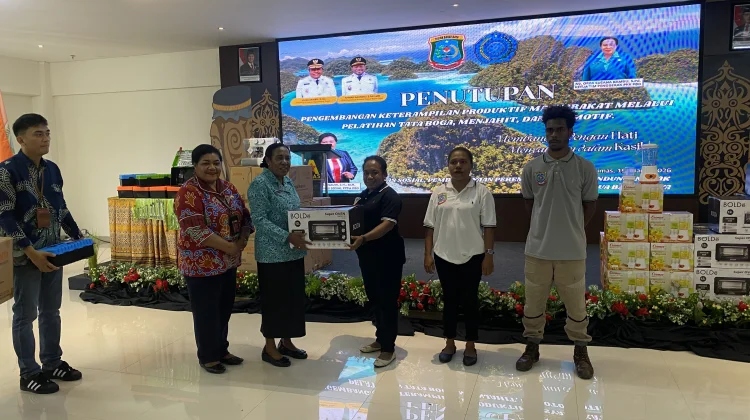 Pelatihan 43 OAP di Sorong Resmi Ditutup, TP PKK PBD Dorong Kemandirian Ekonomi