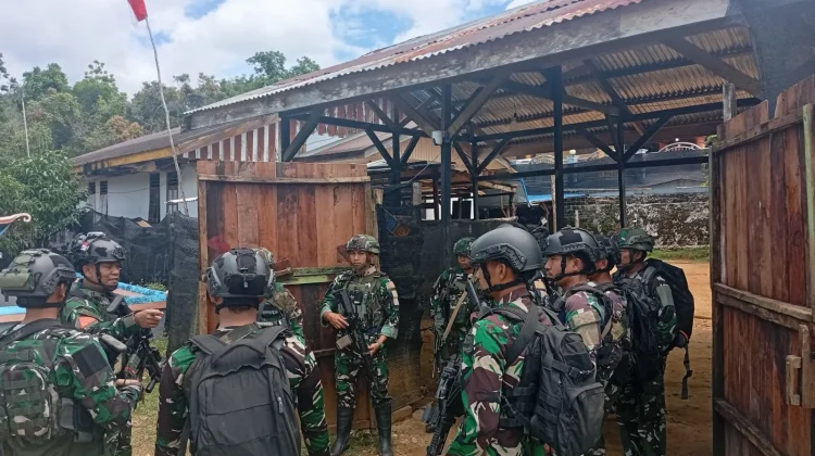 Gubernur Elisa Kambu Sampaikan Duka atas Gugurnya Dua Prajurit TNI AL di Maybrat