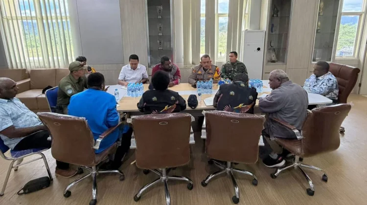 Dorong Stabilitas Keamanan, Bupati Tambrauw Lakukan Pendekatan Persuasif