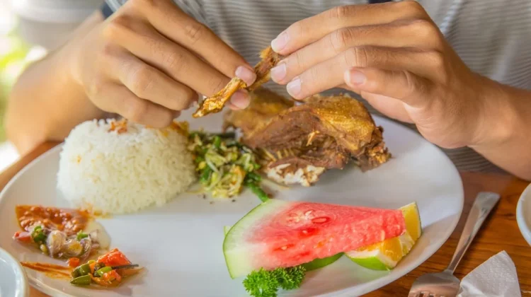 Ciri Khas Orang Indonesia yang Tetap Bertahan pada Era Globalisasi