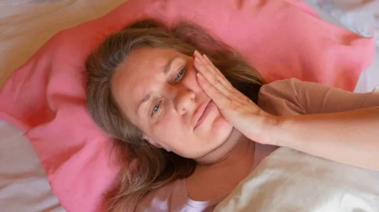 Jangan Abaikan Wajah Bengkak Setiap Bangun Tidur