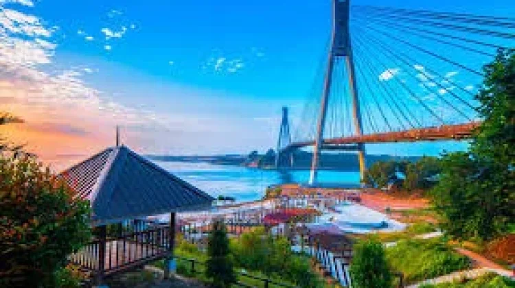 Menelusuri Sejarah Batam, Dari Medan Pertempuran Jadi Kota Industri Modern