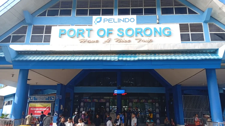 Pergerakan Penumpang Capai 66.662 Orang di Pelabuhan Sorong